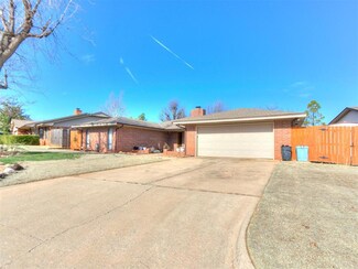 6601 N Willowridge Dr, Warr Acres, OK 73122