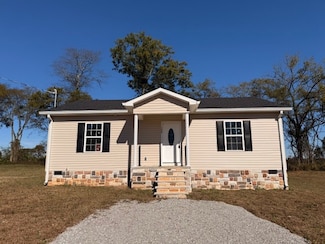 159 Hesselly Rd, Decherd, TN 37324