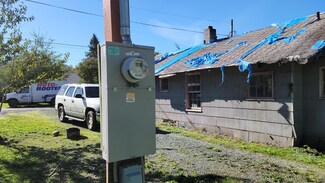 131 E Birch St, Powers, OR 97466