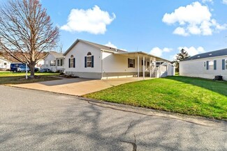 6 Red Tail Trail, Tiverton, RI 02878