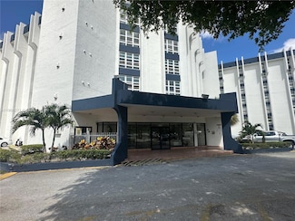 9682 Fontainebleau Blvd Unit 114, Miami, FL 33172