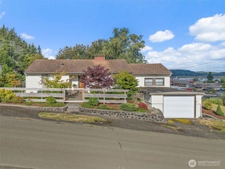 304 Monroe St S, South Bend, WA 98586