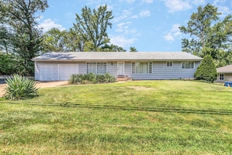 10327 Baptist Church Rd, Saint Louis, MO 63123