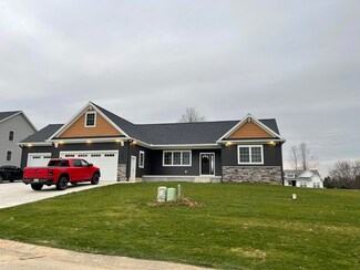 1367 Mcgwire Way, Ionia, MI 48846