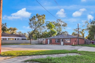 10041 Fulton St, Houston, TX 77076