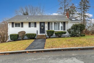 53 Dennett St, Portland, ME 04102
