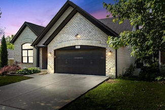 11816 Lillian Ave, Saint Louis, MO 63131