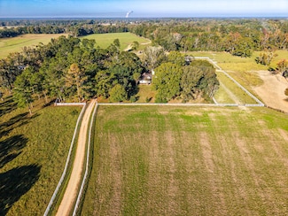 1518 La-67, Slaughter, LA 70777