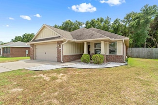 5659 Tucker Cir, Pace, FL 32571