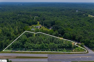 115 Pearson Dr, Woodruff, SC 29388