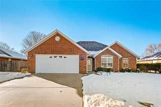 601 Herron St, Prairie Grove, AR 72753