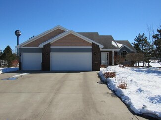 306 13th St N, Cold Spring, MN 56320