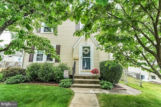 543 Sycamore Ave, Folsom, PA 19033