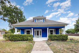 300 E University Ave, Waxahachie, TX 75165