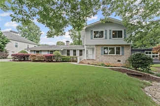 2737 Fontainebleau Dr, Atlanta, GA 30360