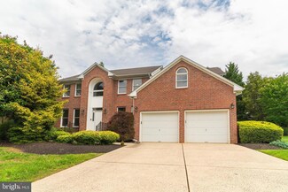 4 Betsy Ct, Trenton, NJ 08620