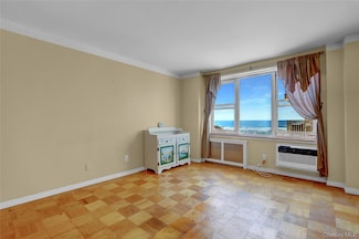 700 Shore Rd Unit 3D, Long Beach, NY 11561