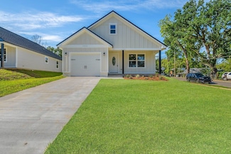 xxx McCaskill, Tallahassee, FL 32310