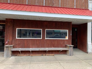 110 E North Ave, Flora, IL 62839