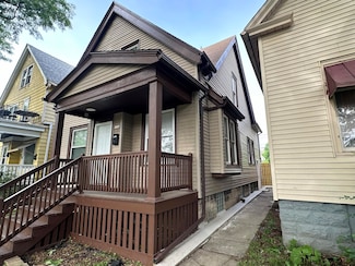 3224 N 24th Place, Milwaukee, WI 53206