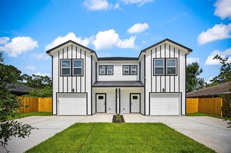 10214 Hollyglen Dr Unit A, Houston, TX 77016