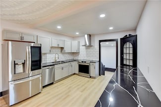 1943 Sycamore Ln, Norfolk, VA 23523