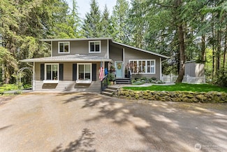 7533 Ebbert Dr SE, Port Orchard, WA 98367