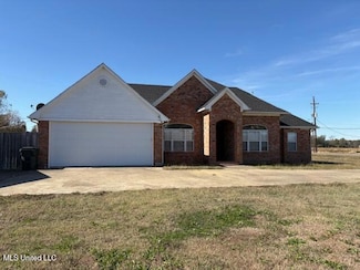 2502 Murphree Dr, Greenwood, MS 38930