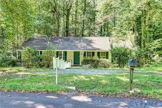 8621 Burgundy Rd, Richmond, VA 23235