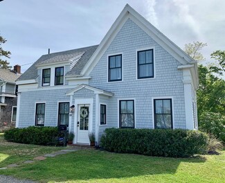 101 Ocean St, Hyannis, MA 02601