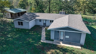 10167 Fishback Rd, Gravette, AR 72736