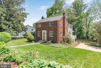 2631 West St, Falls Church, VA 22046