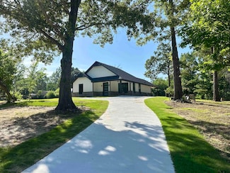 12717 Hillcrest Rd, Tyler, TX 75708