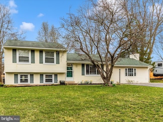 19005 Dowden Cir, Poolesville, MD 20837