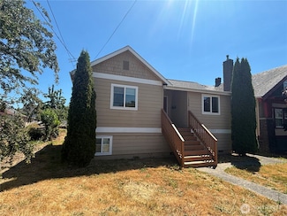 1320 Elizabeth Ave, Bremerton, WA 98337