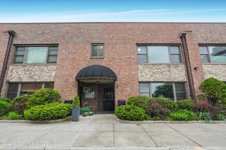 42 Bay Street Landing Unit Q2d, Staten Island, NY 10301