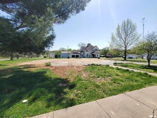 530 N Main St, Chandlerville, IL 62627