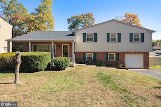 3025 Highwoods Dr, Aston, PA 19014