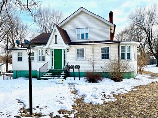 210 5th Ave, Joliet, IL 60433