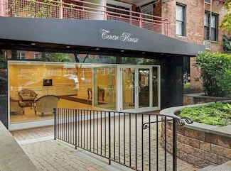 43-25 Douglaston Pkwy Unit B, Little Neck, NY 11363