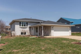 1007 8th St NW, Kasson, MN 55944