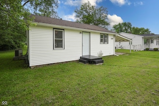 523 Patterson Rd, Columbus, IN 47203