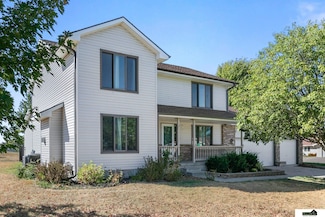 9521 N 140th St, Waverly, NE 68462