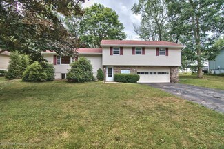 143 Carol Dr, Clarks Summit, PA 18411
