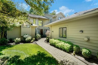2221 Landerhaven Ct Unit 4, Cleveland, OH 44124