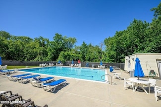 77 White St Unit C, Eatontown, NJ 07724