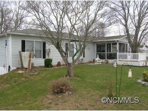 114 J H Hyder Rd, Hendersonville, NC 28792