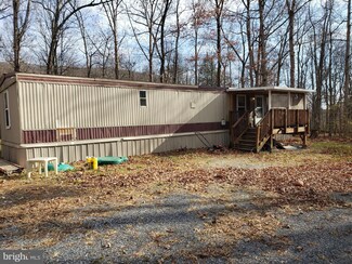 1120 Path Valley Rd, Fort Loudon, PA 17224