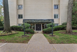 8650 Ferris Ave Unit 203, Morton Grove, IL 60053
