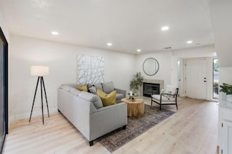 6870 Calvine Rd, Sacramento, CA 95823